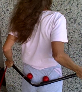 acu-masseur sacrum